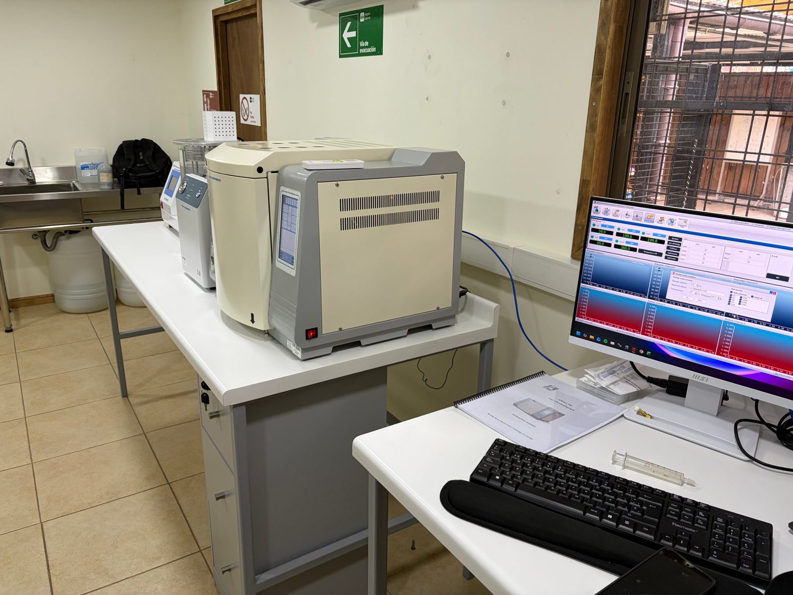 Cromatógrafo de gases para DGA